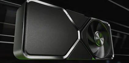 Tarjeta gráfica NVIDIA GeForce RTX con diseño negro y detalles plateados, ventilador verde visible, componente de hardware para gaming y renderizado.